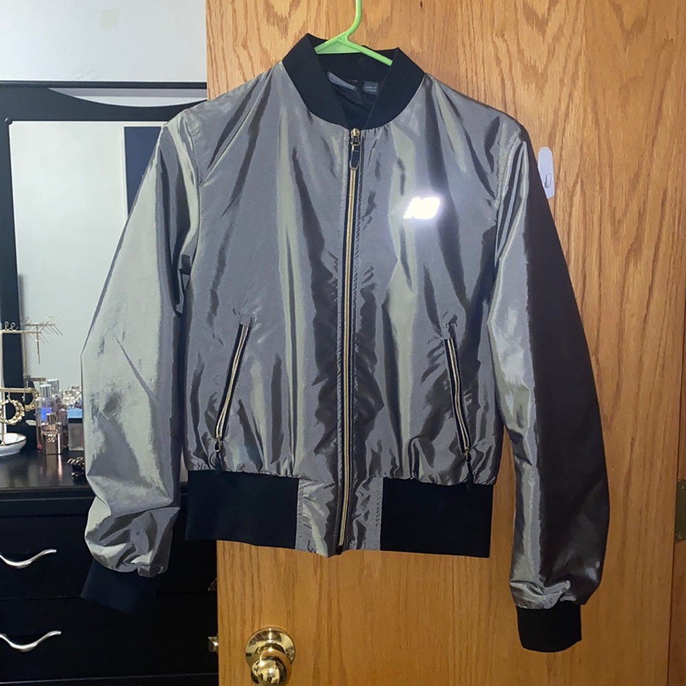 New Balanced Light Bomber Jacket Size Small